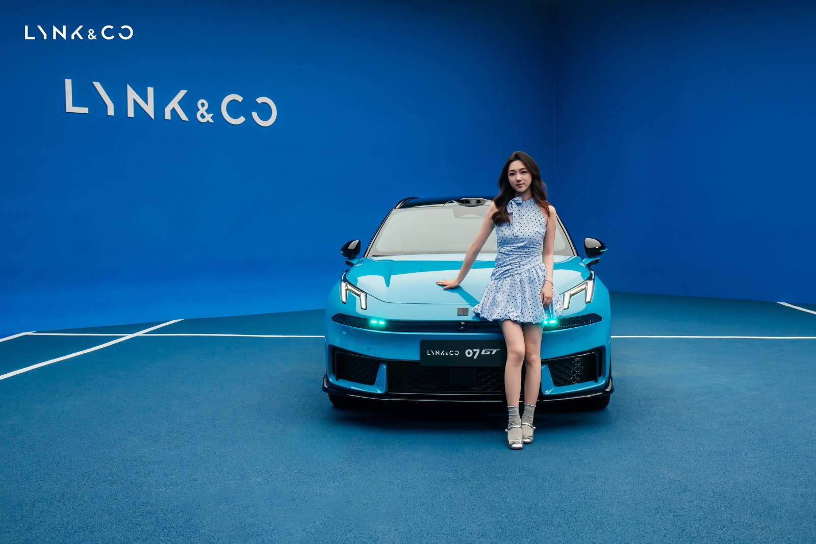 Lynk & Co Goes Long-Roof With a Chatty Dashboard Sidekick in Its First Wagon